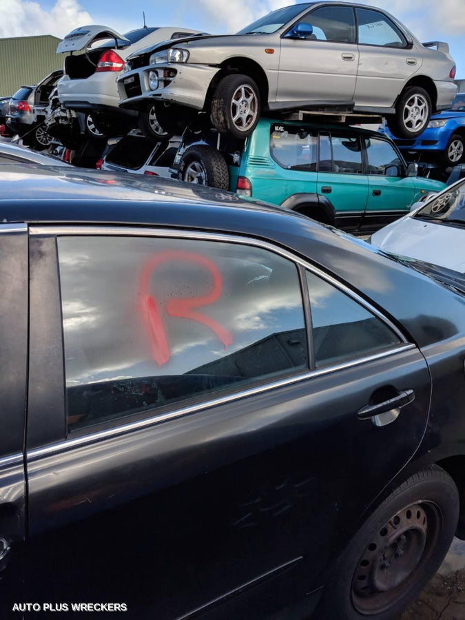 2009 Toyota Camry Rear Garnish