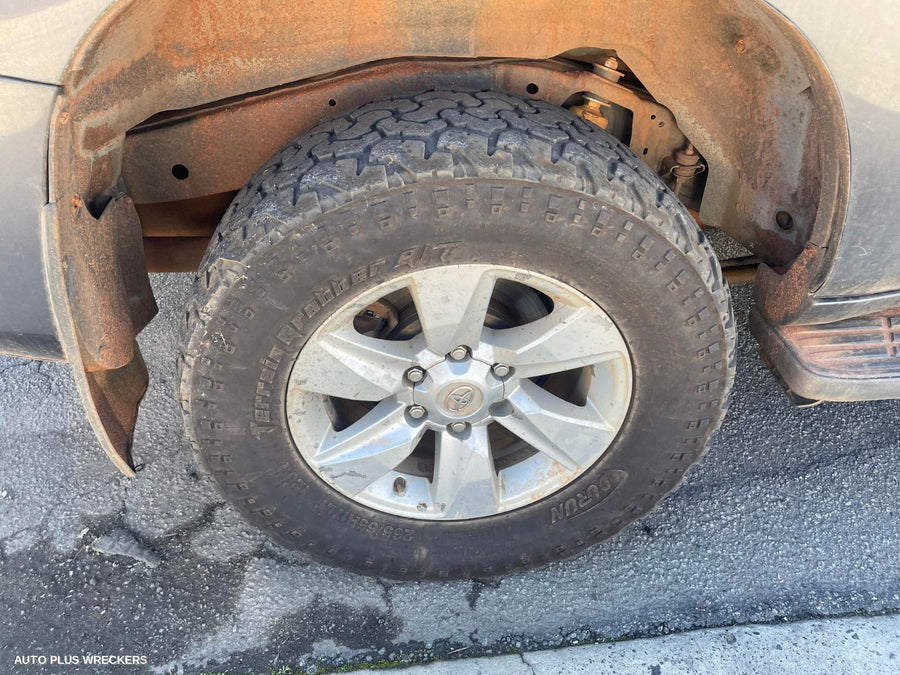 2017 Toyota Prado Wheel Mag