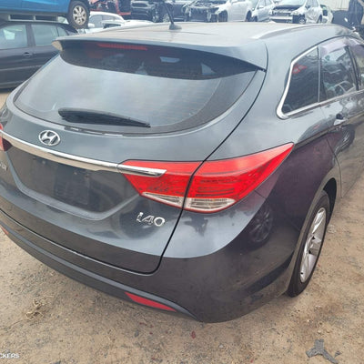 2011-2019 Hyundai I40 Left Rear Door Sliding