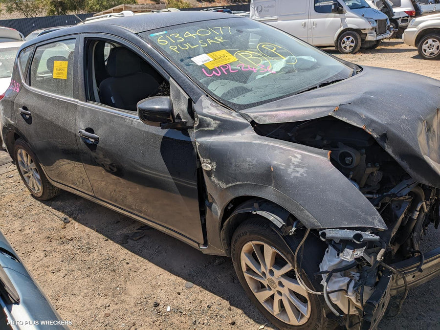 2013 Nissan Pulsar Rear Bumper
