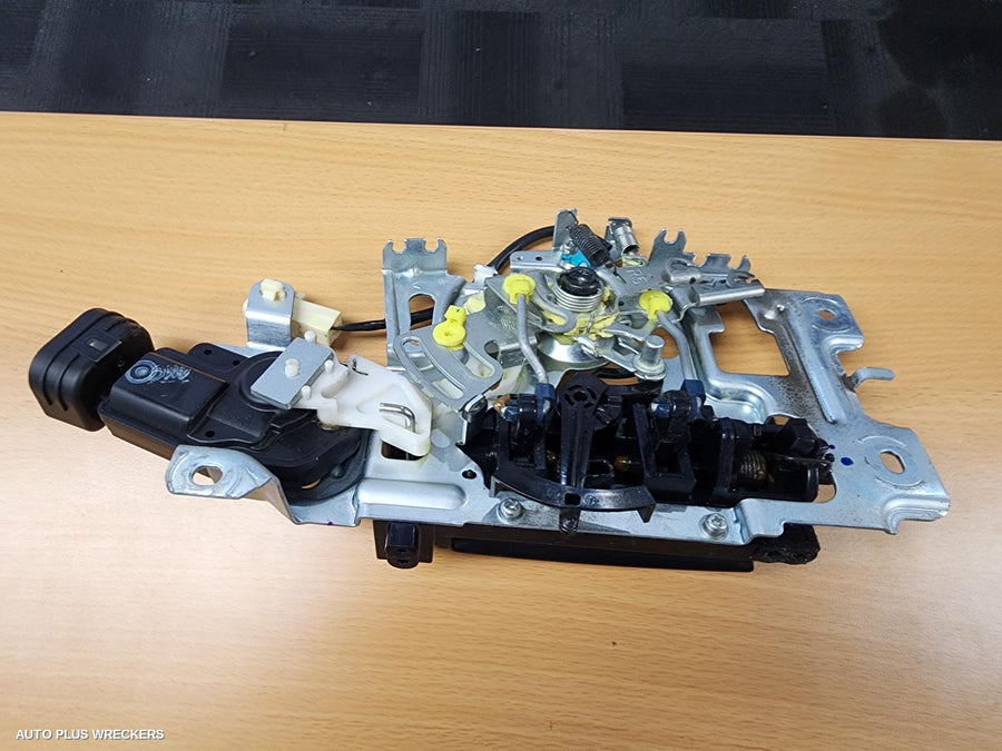 2006-2020 Toyota Tarago Door Handle