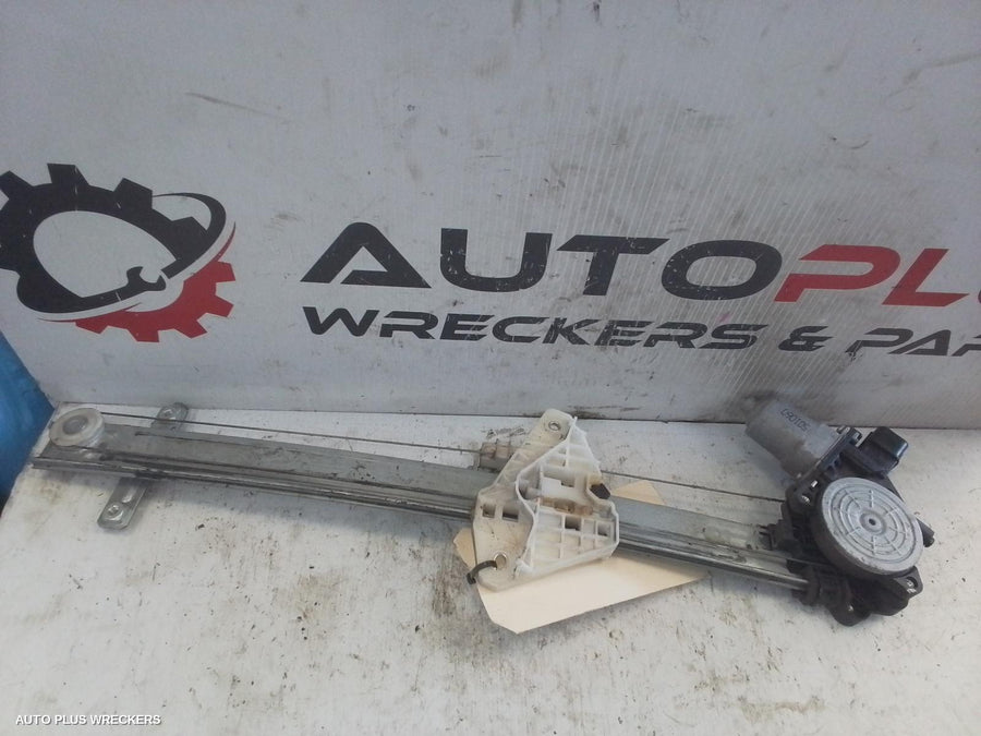 2011-2017 Subaru Xv Right Front Window Reg Motor
