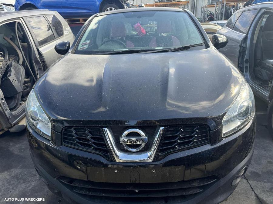 2014 Nissan Dualis Left Front Door Window