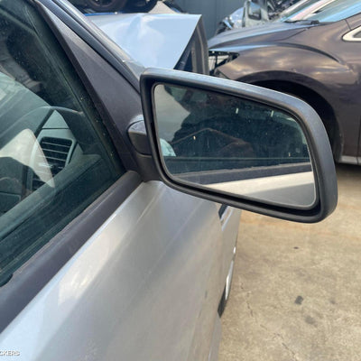 2006 Holden Commodore Right Door Mirror