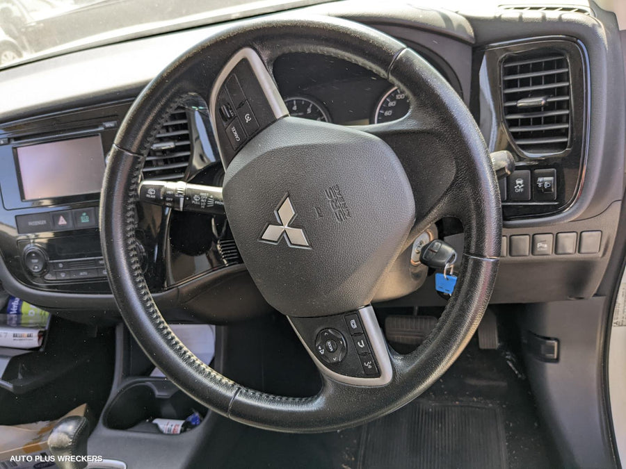 2014 Mitsubishi Outlander Wheel Mag