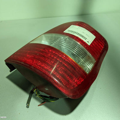 2004 Kia Carnival/grand Carnival Right Taillight