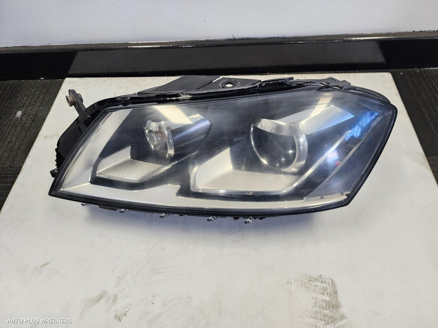 2014 Volkswagen Passat Left Headlamp