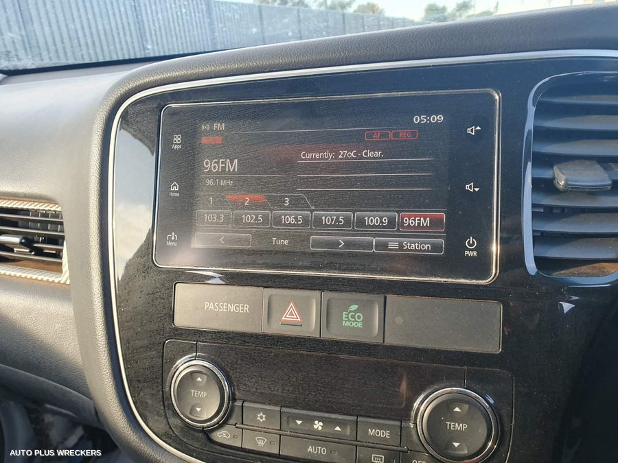 2017 Mitsubishi Outlander Instrument Cluster