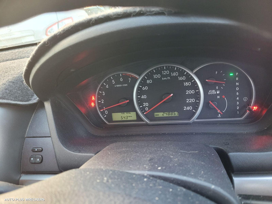 2006 Mitsubishi 380 Bonnet