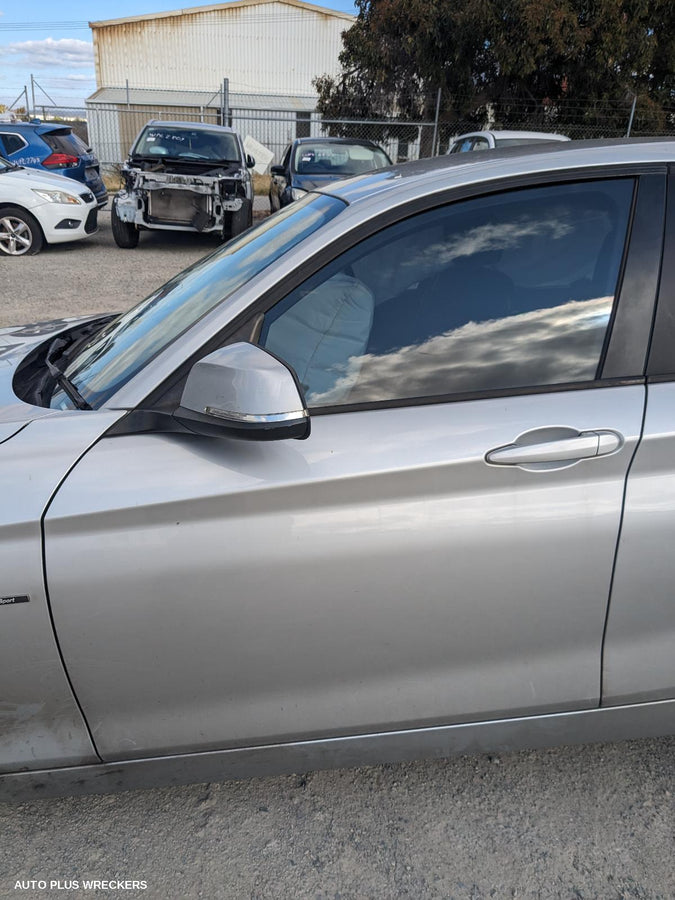 2012 Bmw 1 Series Left Guard Liner