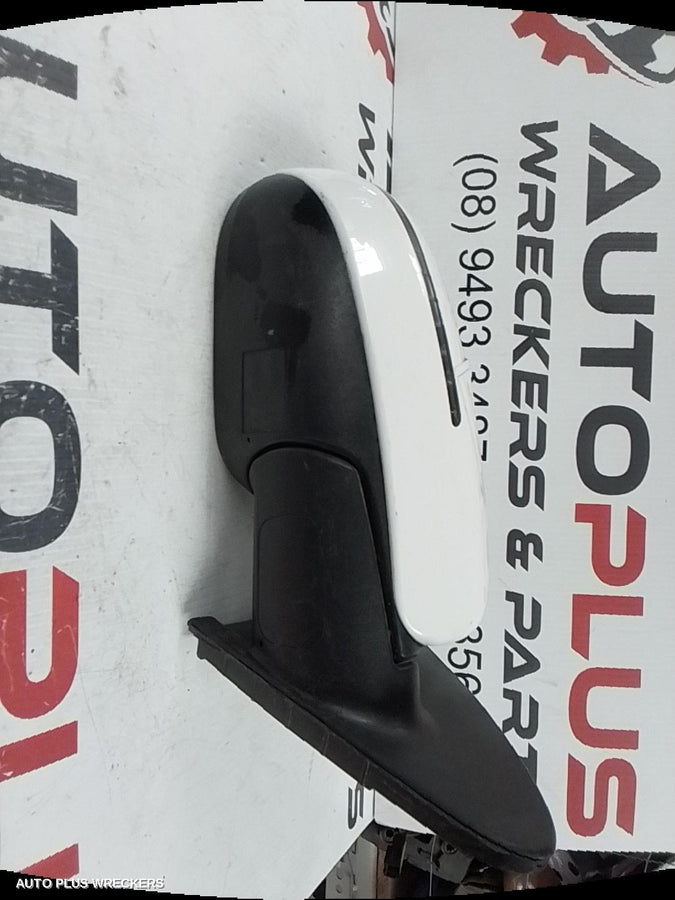 2011 Kia Cerato Right Door Mirror
