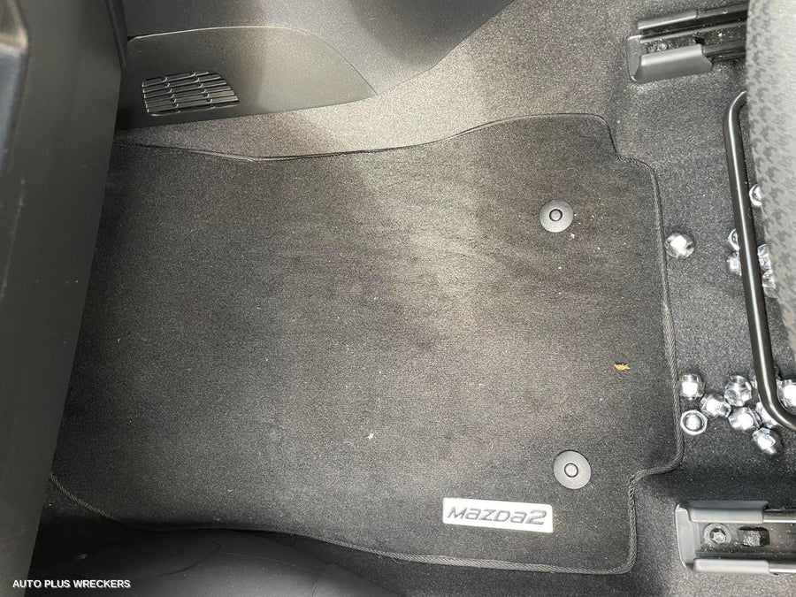 2018 Mazda 2 Combination Switch