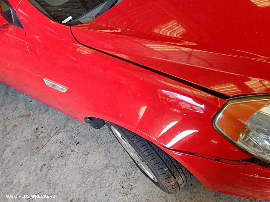 2006 Hyundai Accent Left Front Door