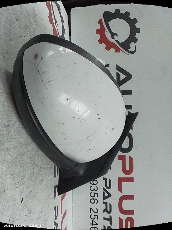 2010 Holden Cruze Right Door Mirror