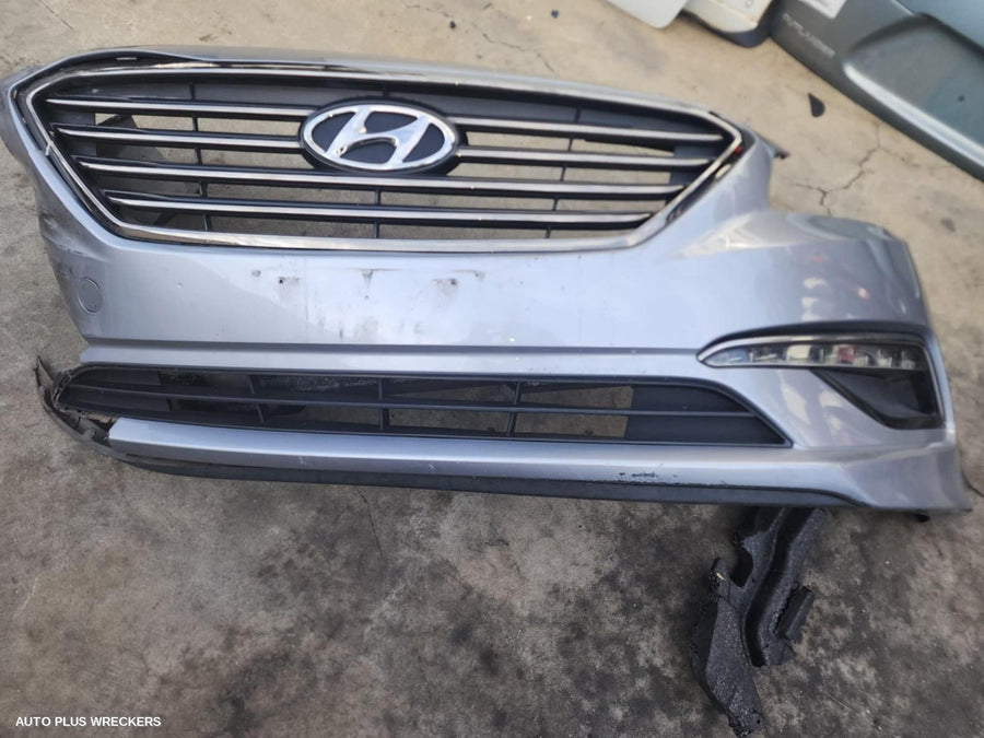 2014-2017 Hyundai Sonata Rear Garnish