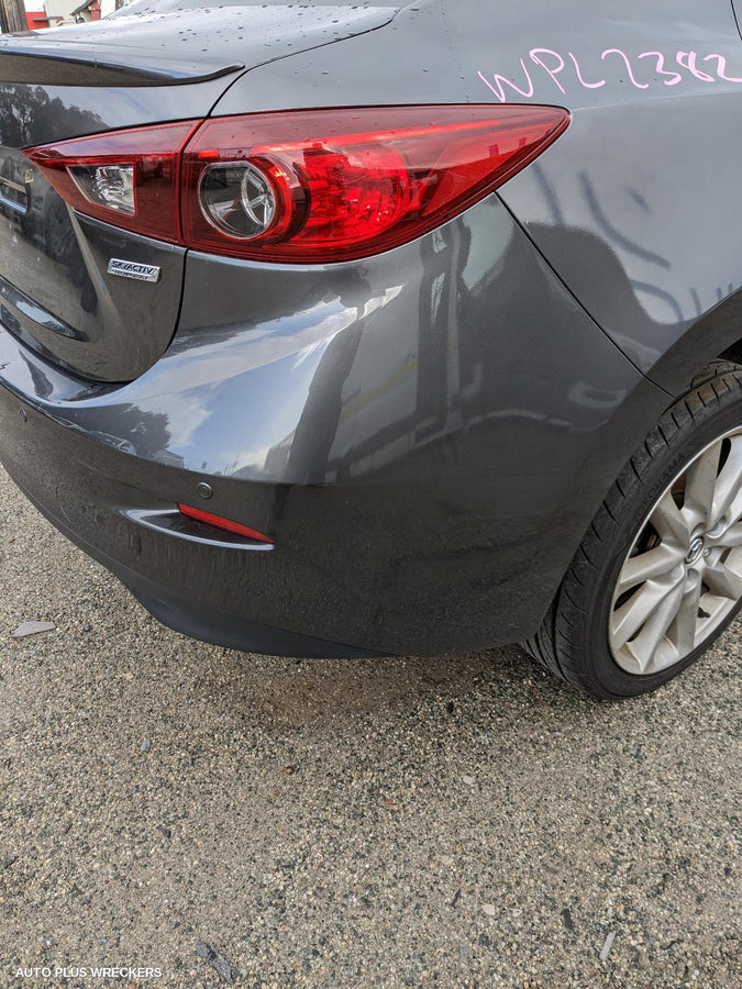 2017 Mazda 3 Right Rear Door Window