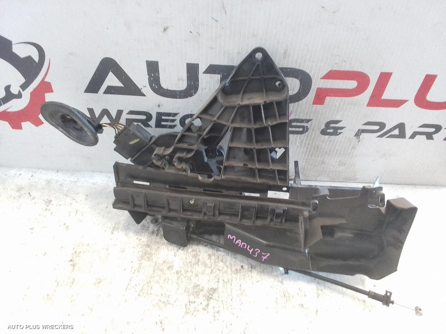 2005-2011 Ford Focus Door Boot Gate Lock