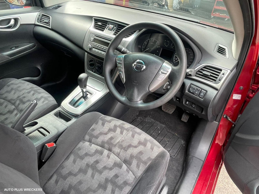 2013 Nissan Pulsar Bonnet