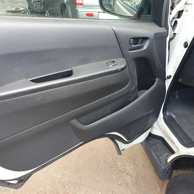2011 Toyota Hiace Door Boot Gate Lock