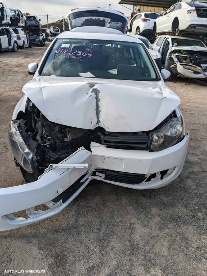 2011 VOLKSWAGEN GOLF LEFT REAR DOOR SLIDING