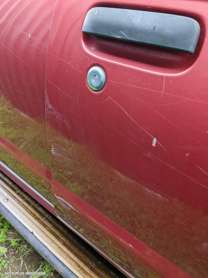 2008 Nissan Navara Left Guard