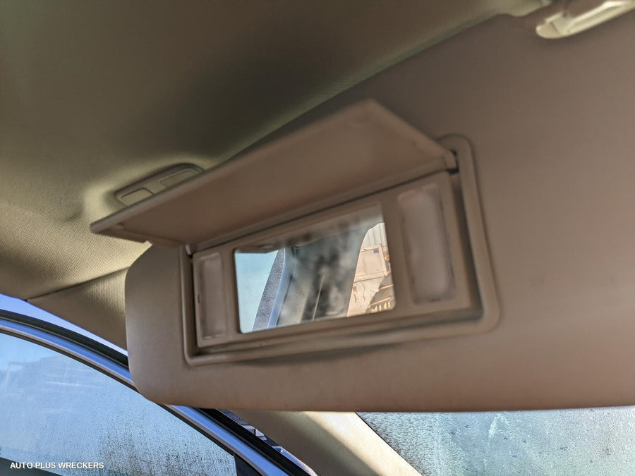 2016 Volvo S40 Left Front Door Window