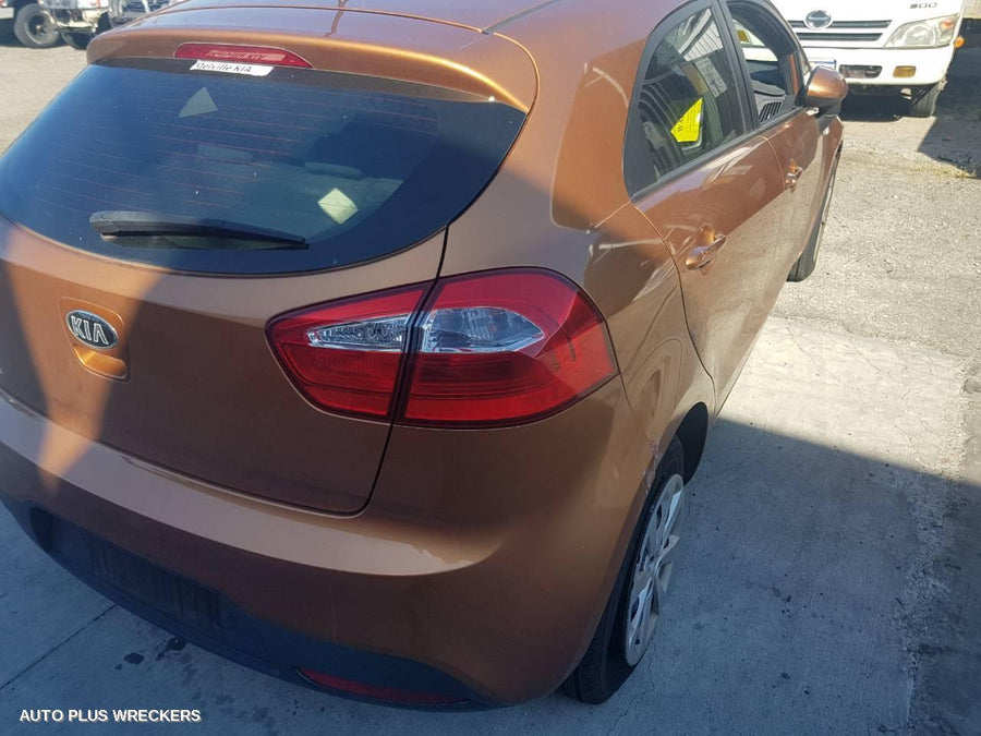 2012 Kia Rio Right Rear Door Window