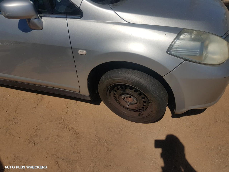 2006 Nissan Tiida Radiator