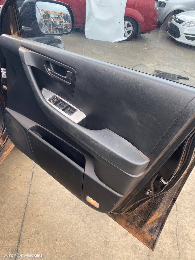 2005 Nissan Murano Right Rear Door Sliding
