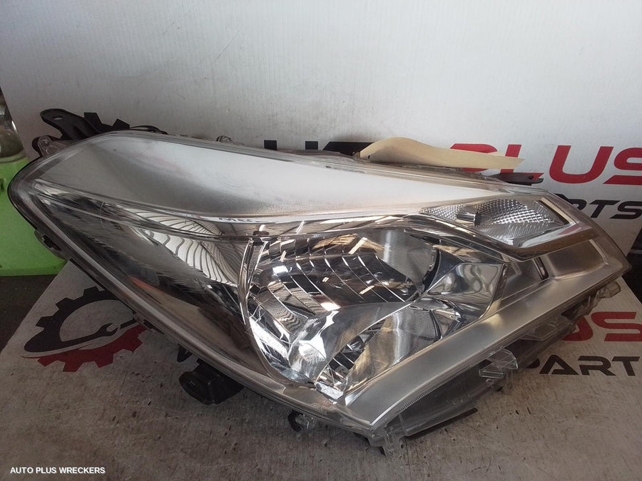 2019 Toyota Yaris Right Headlamp