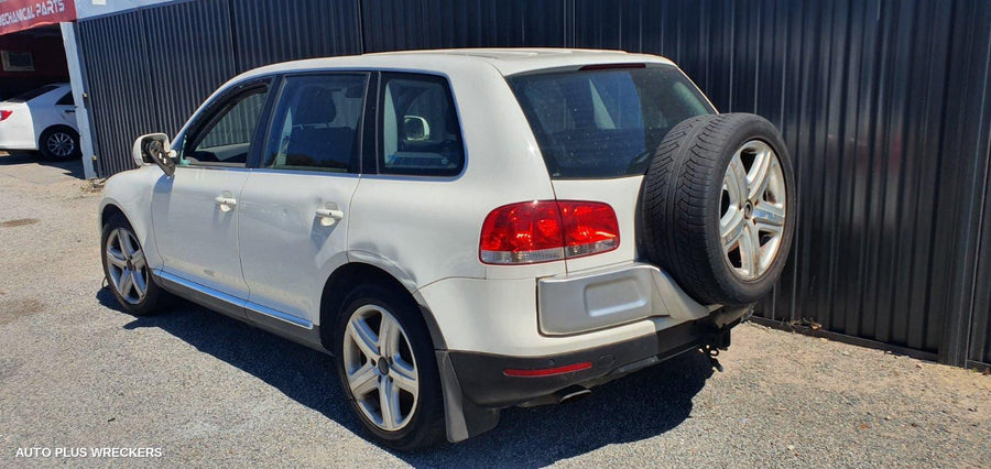 2003-2010 Volkswagen Touareg Bonnet
