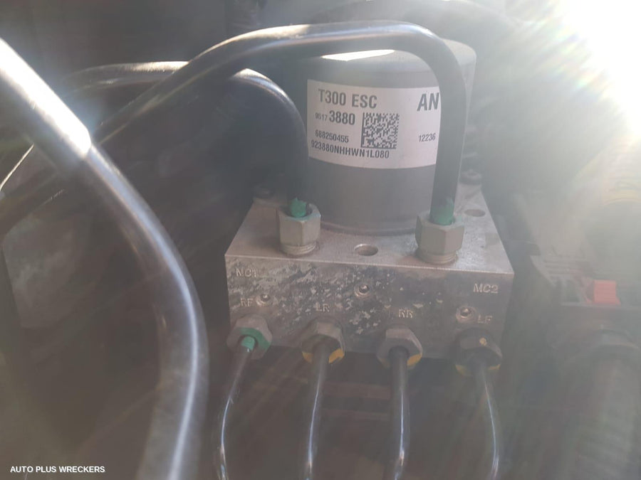 2012 Holden Barina Right Rear Wnd Reg Motor