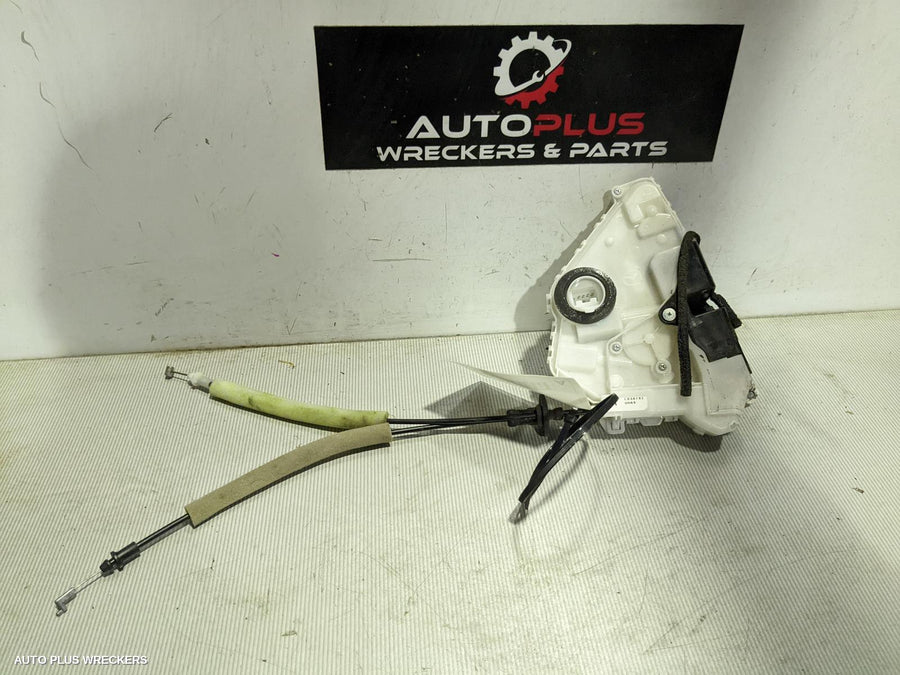 2021 Mazda Cx30 Door Boot Gate Lock