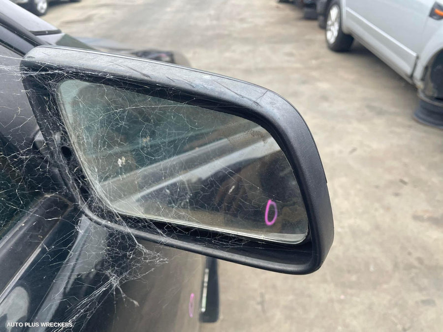 2010 Holden Commodore Sunvisor