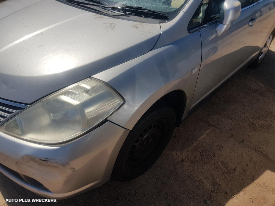 2006 Nissan Tiida Radiator