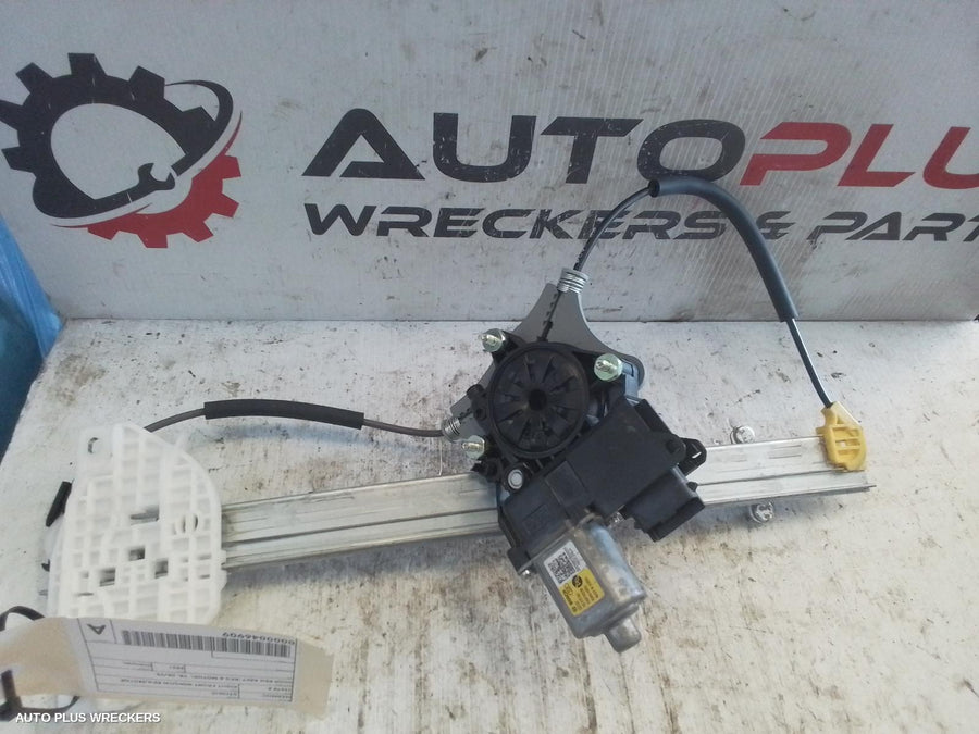 2020-2026 Kia Stonic Right Front Window Reg Motor