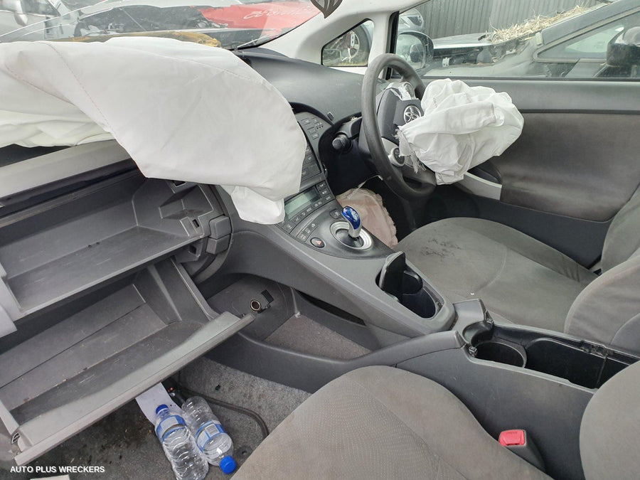 2010 Toyota Prius Left Door Mirror