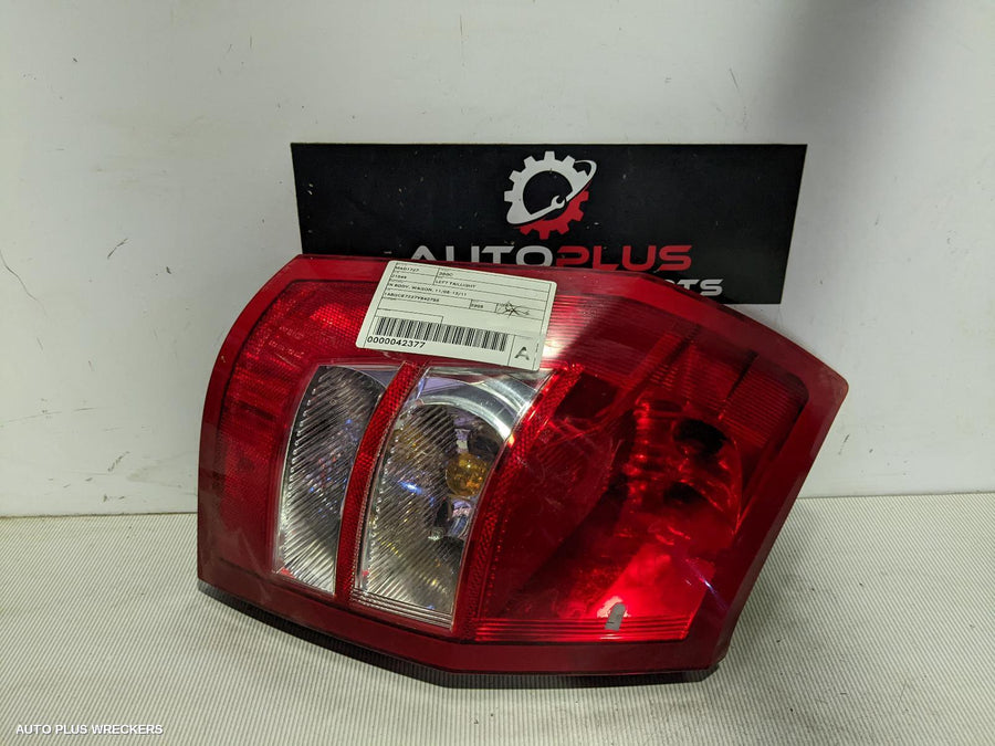 2008 Chrysler 300c Left Taillight