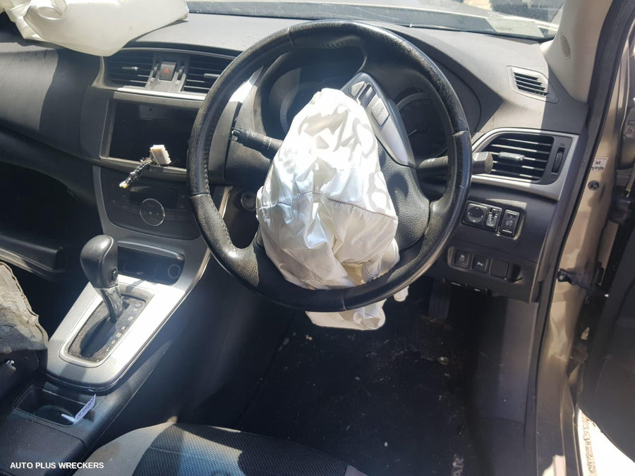 2013 Nissan Pulsar Door Boot Gate Lock