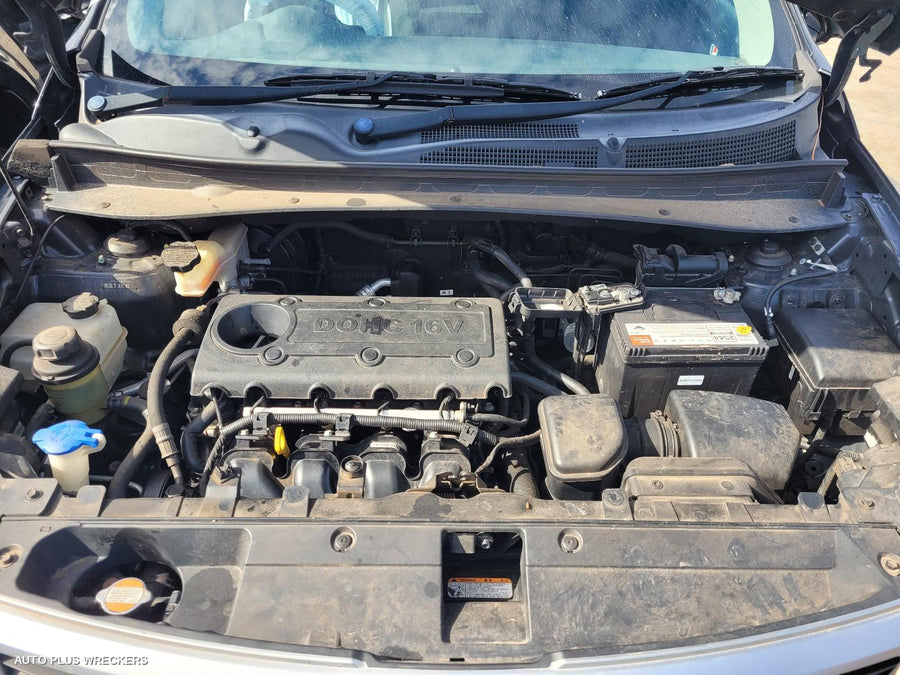 2010 Kia Sportage Bonnet Hinge Strut