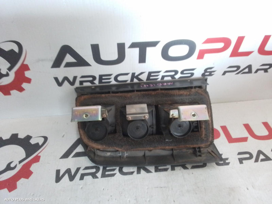 1997-2001 Nissan Patrol Right Taillight