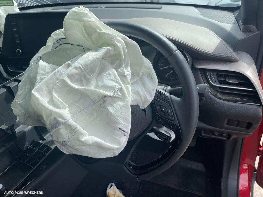 2021 Toyota C-hr Front Seat