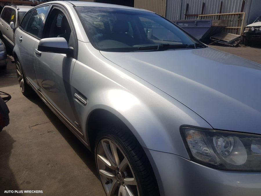 2010 Holden Commodore Right Headlamp
