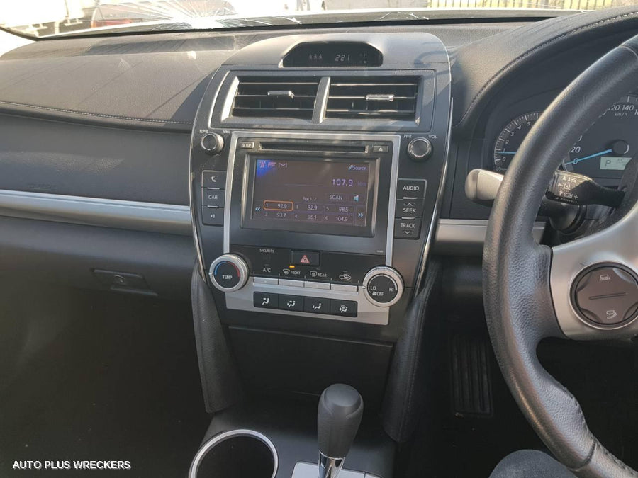 2013 Toyota Camry Rear Garnish