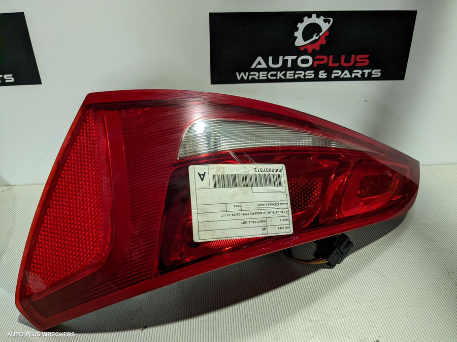 2009-2017 Audi Q5 Right Taillight