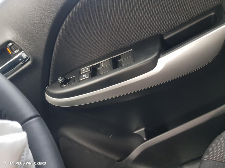 2019 Suzuki Baleno Left Indicator Fog Side