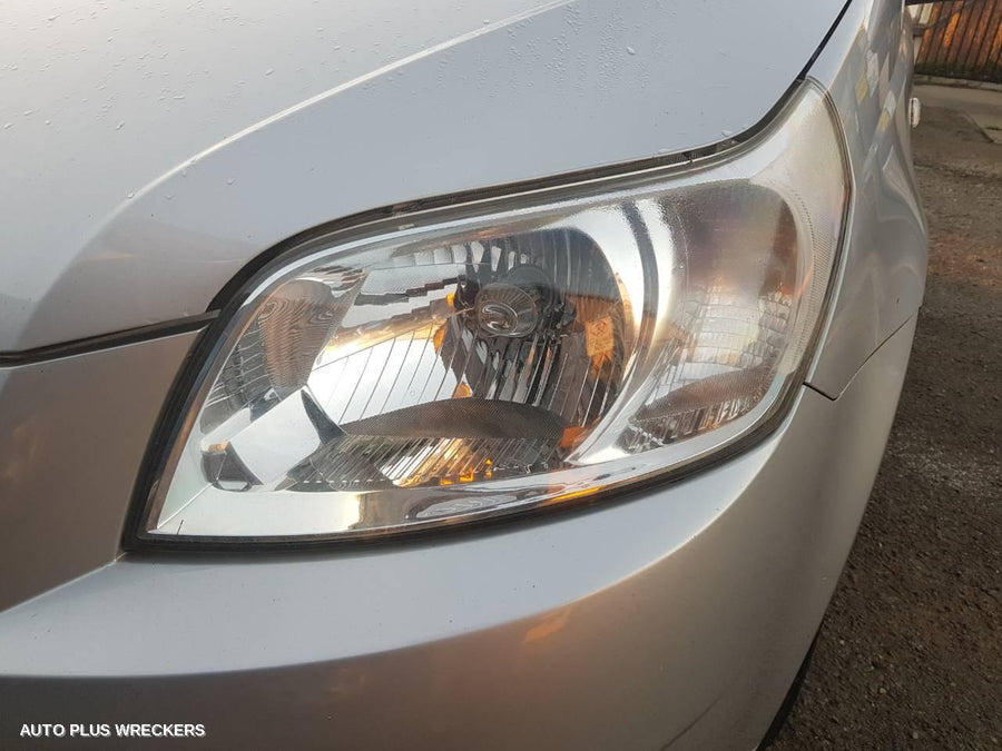 2010 Holden Barina Right Front Window Reg Motor