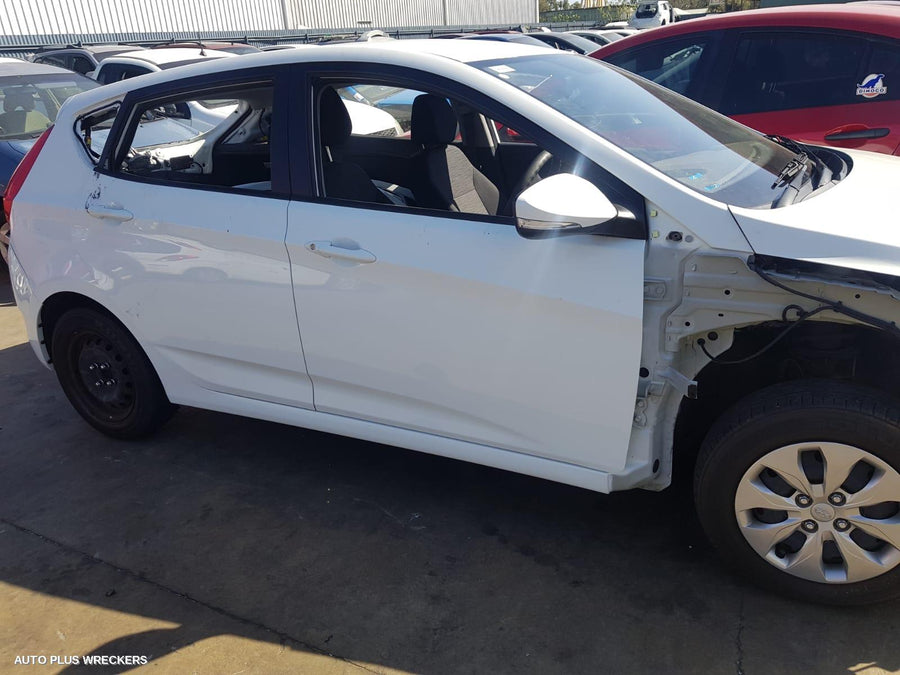 2016 Hyundai Accent Sunvisor