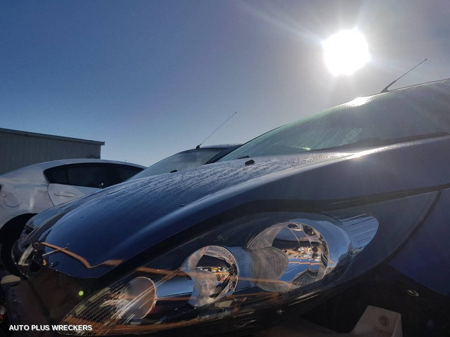 2009 Ford Fiesta Right Front Door