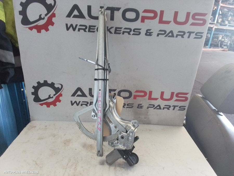 2014 Toyota Landcruiser Left Front Window Reg Motor